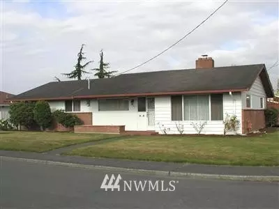 1323 Mcdougall Ave, Everett, WA 98201 photo 1