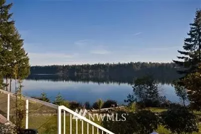 201 E Stadium Pl E, Grapeview, WA 98546 photo 1