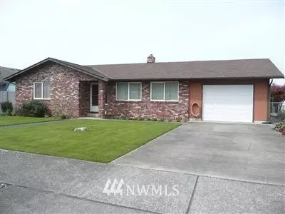 812 E Spruce St, Sequim, WA 98382 photo 1