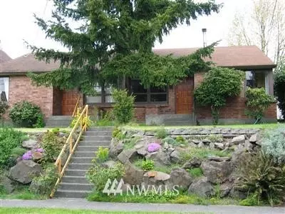 744 N 746 N 75th St, Seattle, WA 98103 photo 1