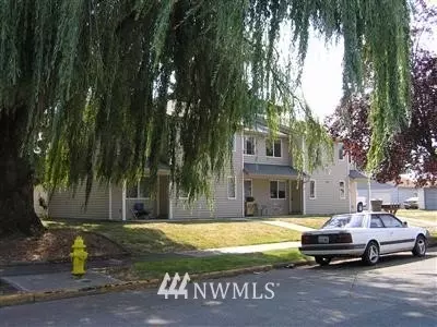 825 Maple St, Longview, WA 98632 photo 1