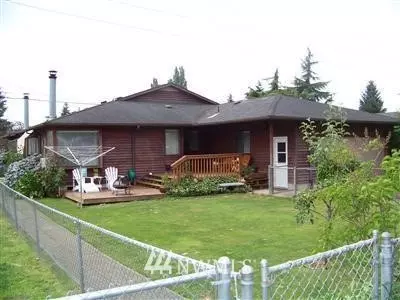 2124 Chestnut St, Everett, WA 98201 photo 1