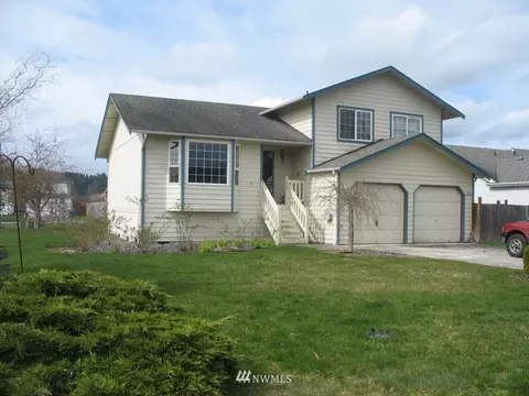 605 Cammarano Ct SW, Orting, WA 98360 photo 1