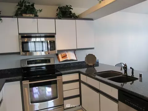 1011 58th Pl SW, Everett, WA 98203 photo 7