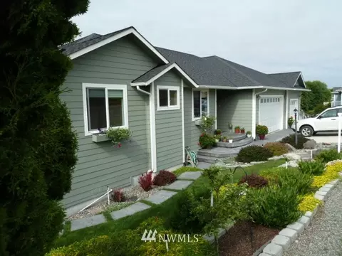 190 Le Roux, Sequim, WA 98382 photo 2