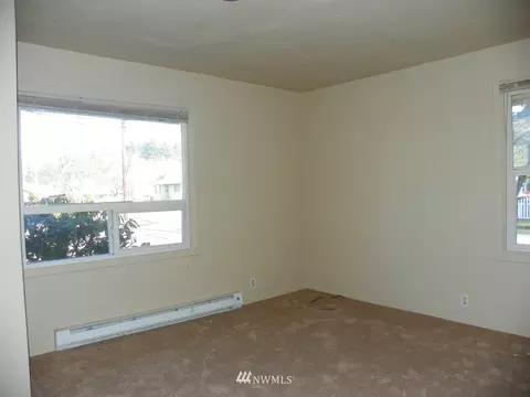 314 E Pine St, Centralia, WA 98531 photo 5