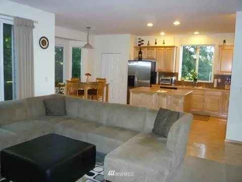 207 170th St SE, Bothell, WA 98012 photo 9