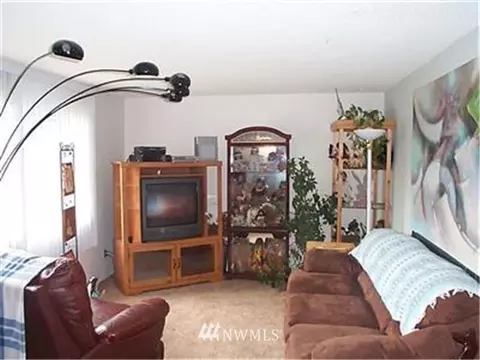 6110 Pebble Pl, Everett, WA 98203 photo 3