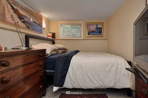1211 E Howell St, Seattle, WA 98122 photo 12