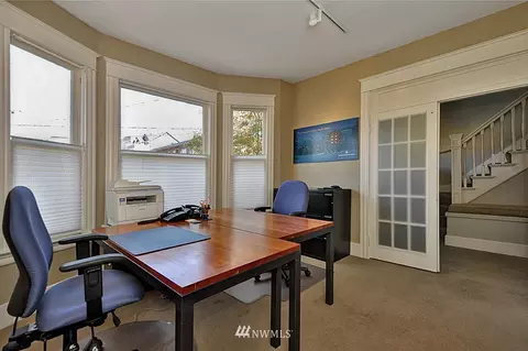 1211 E Howell St, Seattle, WA 98122 photo 2