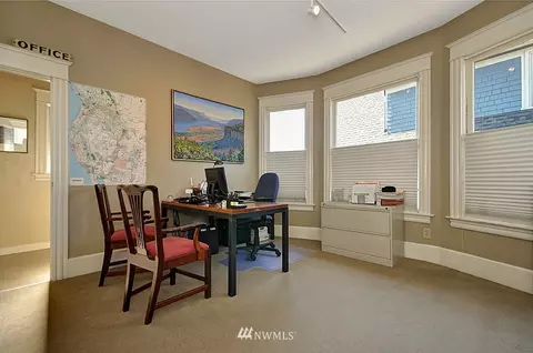 1211 E Howell St, Seattle, WA 98122 photo 3