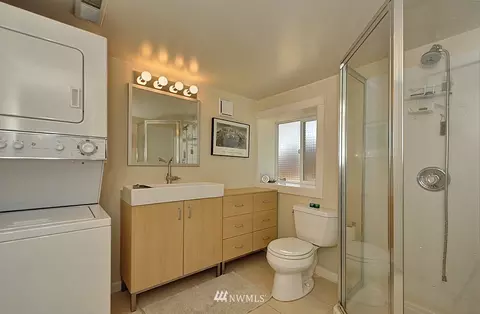 1211 E Howell St, Seattle, WA 98122 photo 14