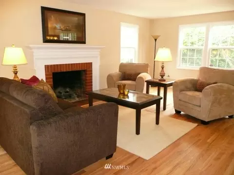 331 Elm St, Everett, WA 98203 photo 4