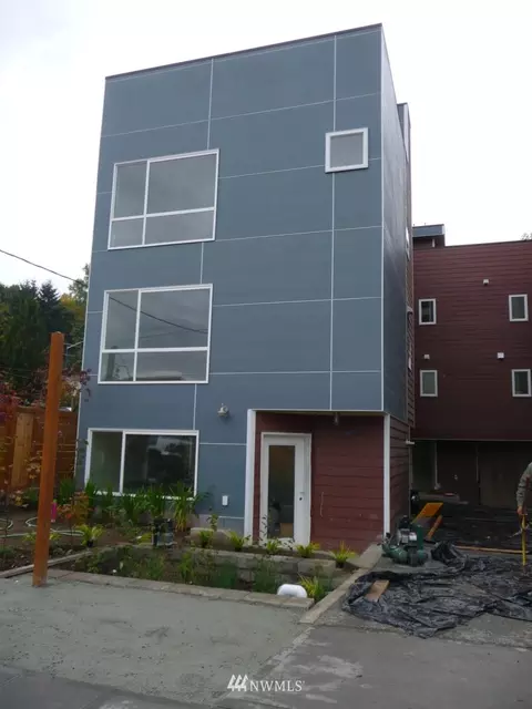 1545 18th Ave S, Seattle, WA 98144 photo 1