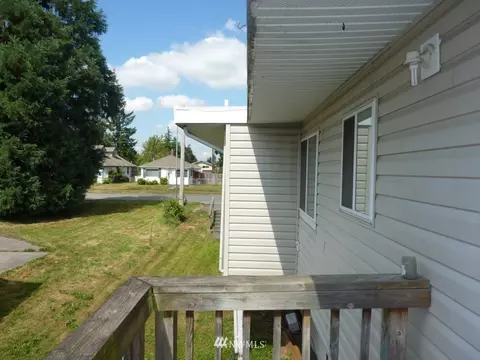 1966 Kibler Ave, Enumclaw, WA 98022 photo 3