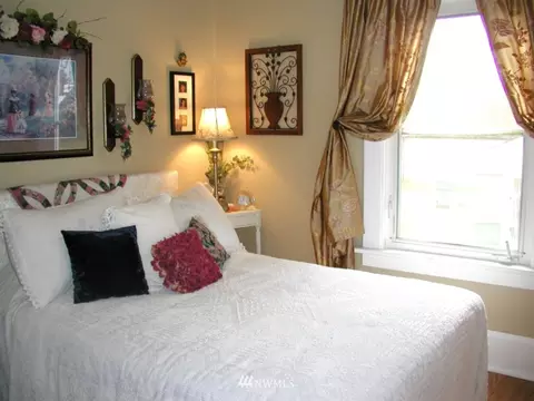 2502 Victor Pl, Everett, WA 98201 photo 8