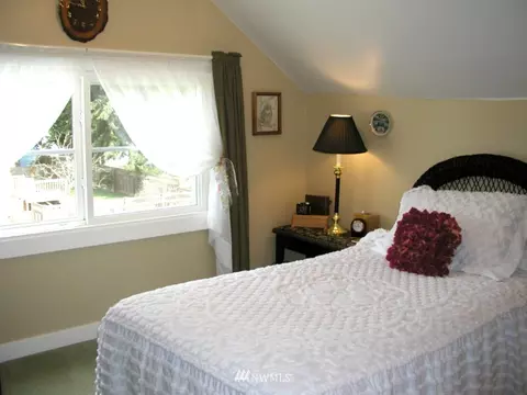 2502 Victor Pl, Everett, WA 98201 photo 10