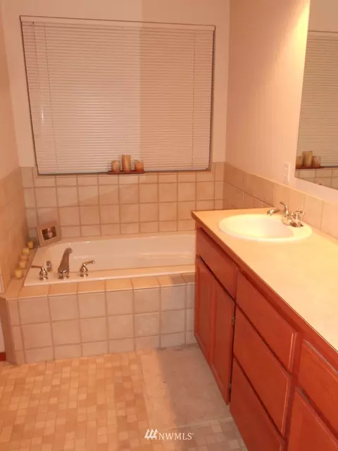 20519 196th Avenue Ct E, Orting, WA 98360 photo 6