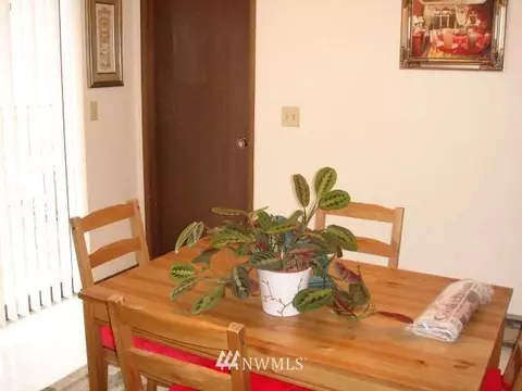 2951 Warner Ave, Enumclaw, WA 98022 photo 3