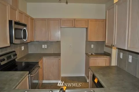 18930 Bothell-everett Hwy #J-104, Bothell, WA 98012 photo 8