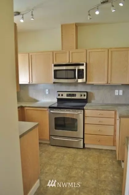 18930 Bothell-everett Hwy #J-104, Bothell, WA 98012 photo 7