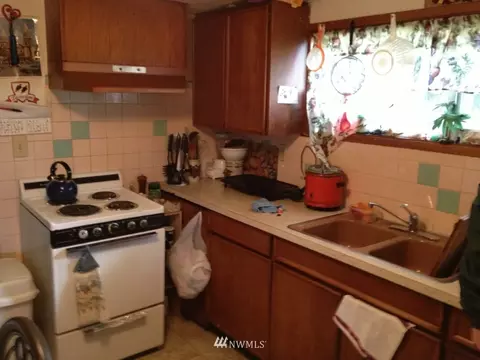 9101 Corbin Dr, Everett, WA 98204 photo 3