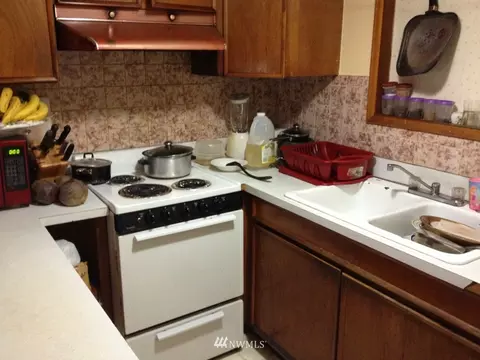 9101 Corbin Dr, Everett, WA 98204 photo 4
