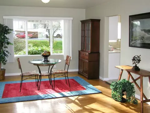 2132 Baker Ave, Everett, WA 98201 photo 3