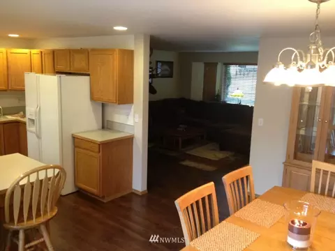 704 Golphnee Loop SE, Rainier, WA 98576 photo 4