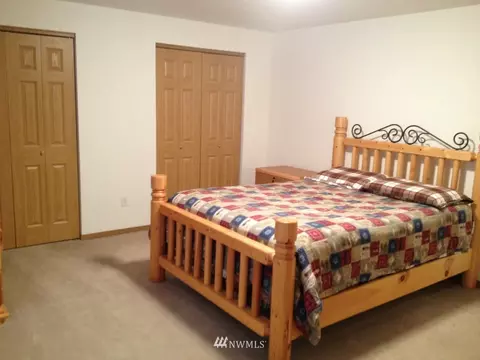 704 Golphnee Loop SE, Rainier, WA 98576 photo 6
