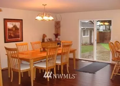 704 Golphnee Loop SE, Rainier, WA 98576 photo 3