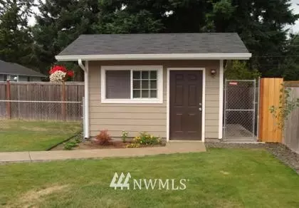 704 Golphnee Loop SE, Rainier, WA 98576 photo 12
