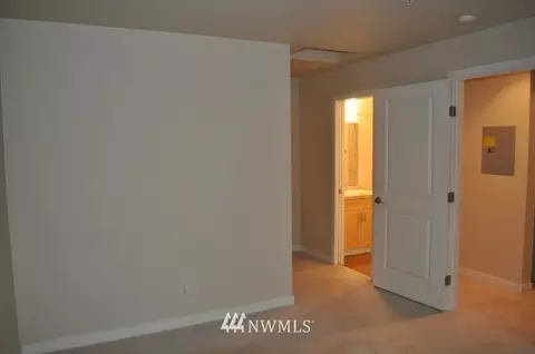12023 NE 204th Pl #E301, Bothell, WA 98011 photo 12