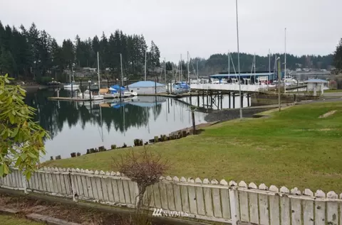 5100 E Grapeview Loop Rd, Allyn, WA 98524 photo 6