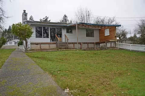 5100 E Grapeview Loop Rd, Allyn, WA 98524 photo 5