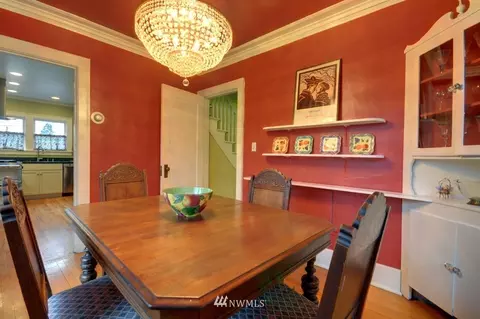 1401 N 40th St, Seattle, WA 98103 photo 6
