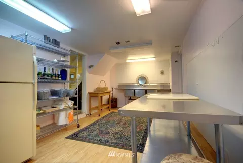 1401 N 40th St, Seattle, WA 98103 photo 13