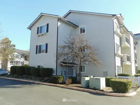 12404 E Gibson Rd #N206, Everett, WA 98204 photo 1