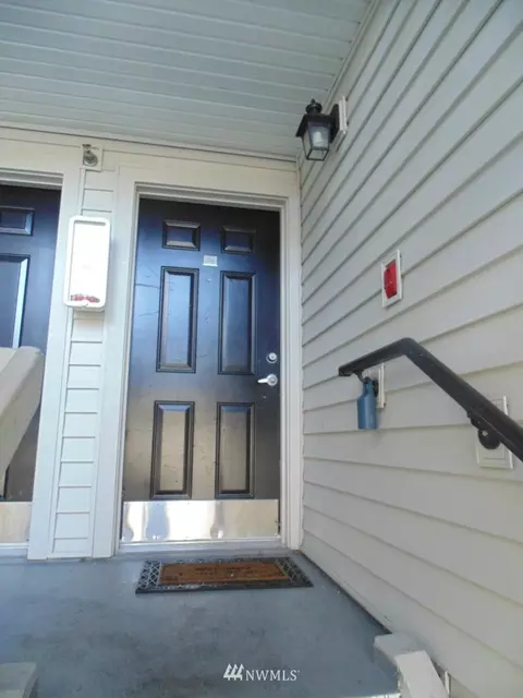 12404 E Gibson Rd #N206, Everett, WA 98204 photo 21