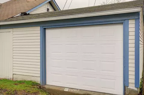 1512 17th St, Everett, WA 98201 photo 2