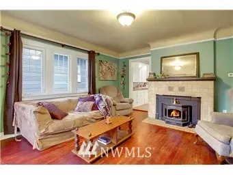1305 Oakes Ave, Everett, WA 98201 photo 2