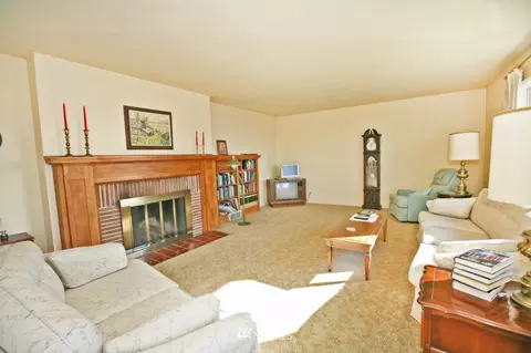 922 Cedar St, Edmonds, WA 98020 photo 4