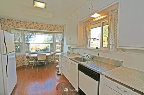 922 Cedar St, Edmonds, WA 98020 photo 6
