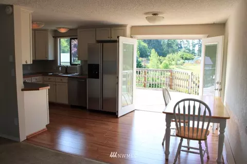 121 E Robert Pl, Sequim, WA 98382 photo 7