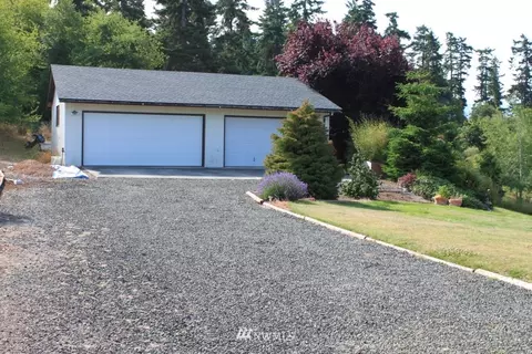 121 E Robert Pl, Sequim, WA 98382 photo 3
