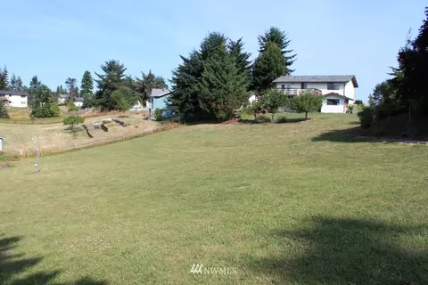 121 E Robert Pl, Sequim, WA 98382 photo 5