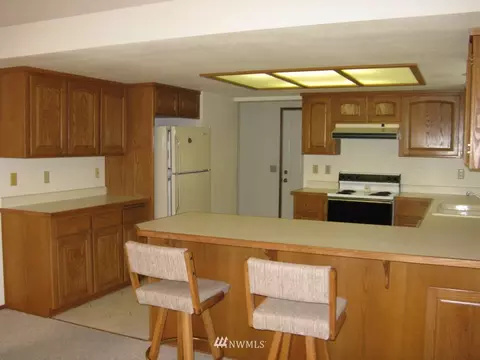941 E Alder St, Sequim, WA 98382 photo 4