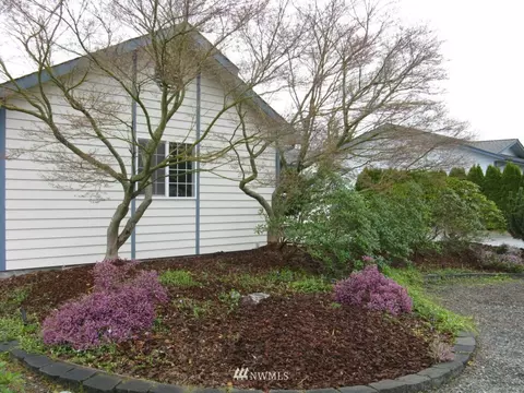 941 E Alder St, Sequim, WA 98382 photo 2