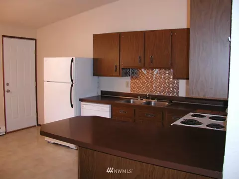 2109 State St, Everett, WA 98201 photo 4