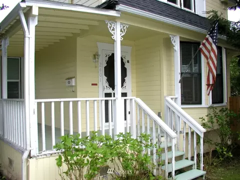 2401 Cleveland Ave, Everett, WA 98201 photo 2